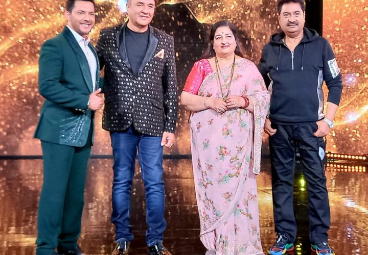 Legendary singer Kumar Sanu makes a weekend appearance on the sets of Indian Idol , also inspires two Indian Idol 12 contestant Pawandeep Singh & Arunima