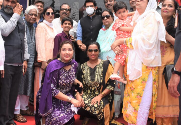 ‘Padma Vibhushan Ustad Ghulam Mustafa Khan Chowk’ Unveiled at Carter Road, Bandra Aaditya Thackeray, Sonu Nigam, Hariharan, Shaan & Ustad ji’s family Grace the Occasion