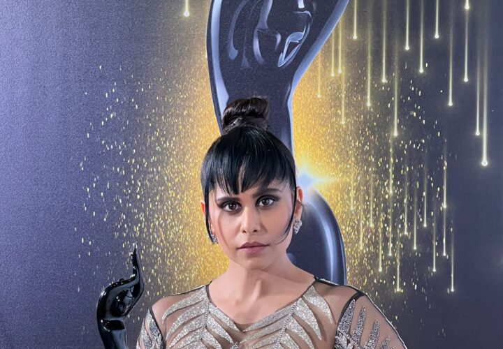 Sai Tamhankar gets awarded for the best supporting role in Mimi; her stunning look makes heads turn at the Filmfare’s red carpet