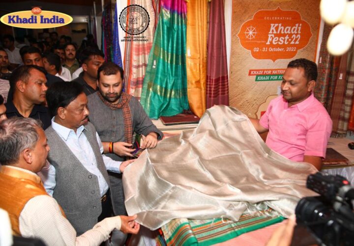 The much awaited Khadi exhibition starts with big bang in Mumbai with discount up to 20% . 