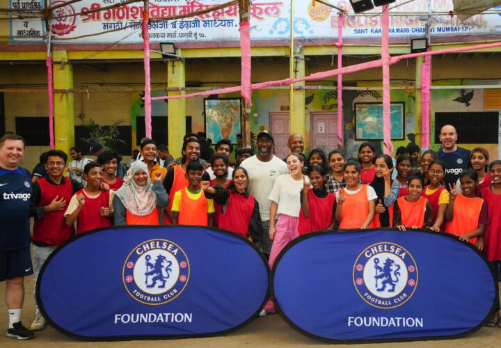 Chelsea Football Club Legend Jimmy Floyd Hasselbaink visits Mumbai and Conducts Coaching Clinic in Dharavi 