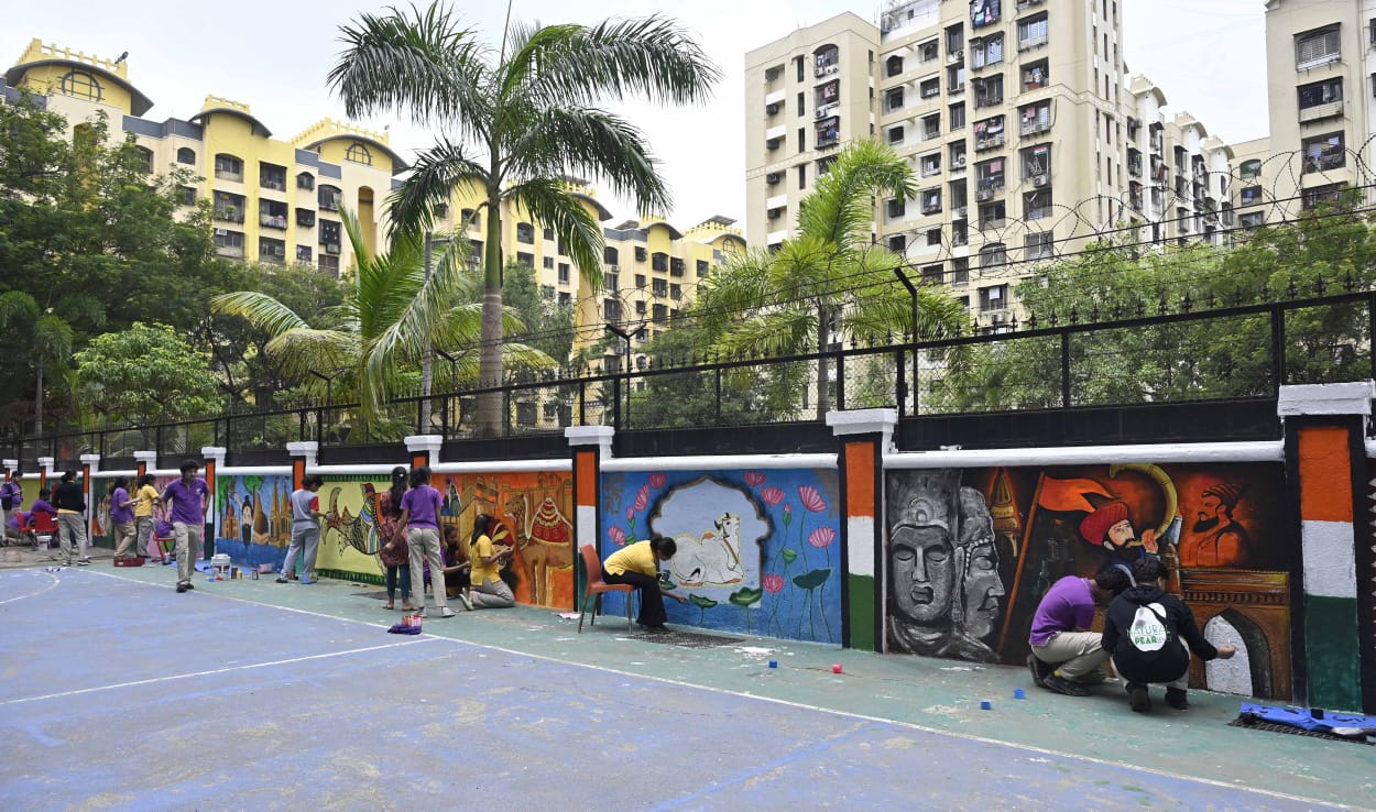 BHIS Malad Students Paint School with Inspiring Stories from the Nation to Commemorate India’s Independence Day