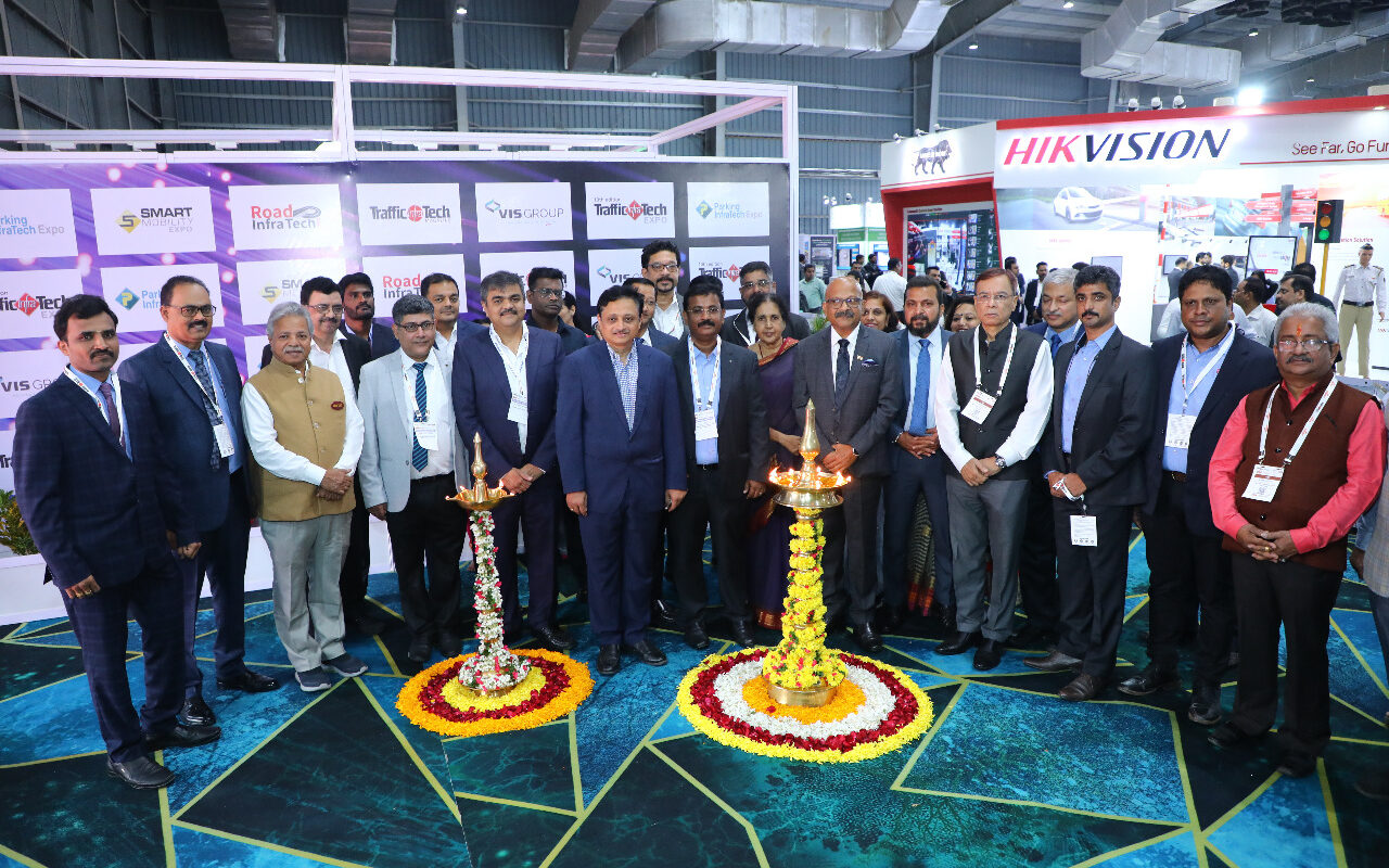 Asia’s largest Integrated Mobility Show  Inaugurated by S.V.R. Srinivas, Metropolitan Commissioner, MMRDA