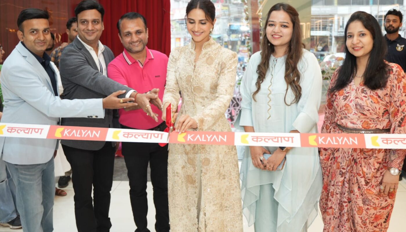 Bollywood star Vaani Kapoor Unveils Kalyan Jewellers’ New Showrooms at Bhilai and Bilaspur in Chhattisgarh